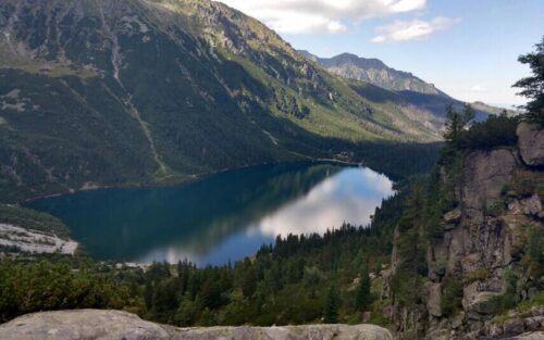 Widok na Morskie Oko z Czarnego Stawu