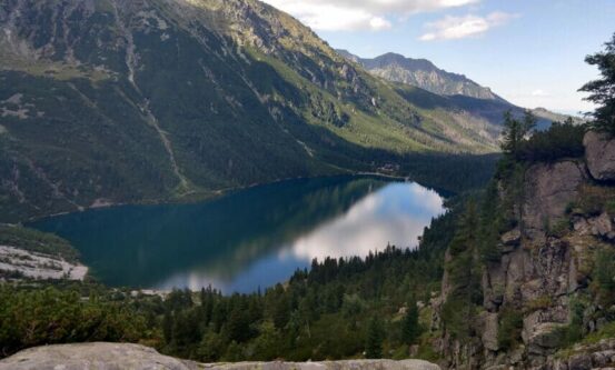 Widok na Morskie Oko z Czarnego Stawu