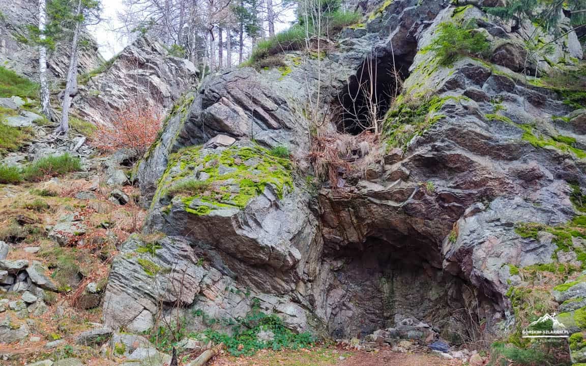 Krucze Skały W Karpaczu: Punkt Widokowy Na Kruczych Skałach – Górskim ...