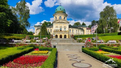 park zdrojowy w lądku zdrój