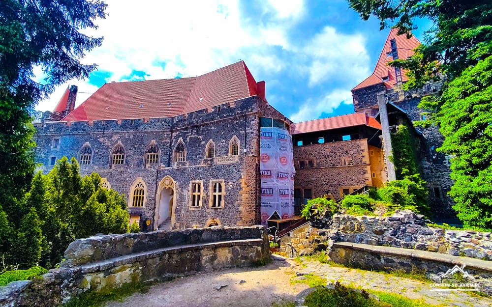 Zamek Grodziec pogórze kaczawskie
